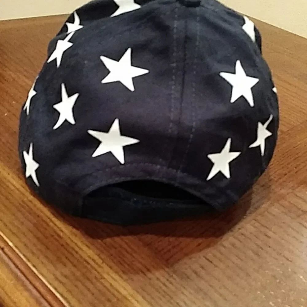 Hat - Picture 2 of 3